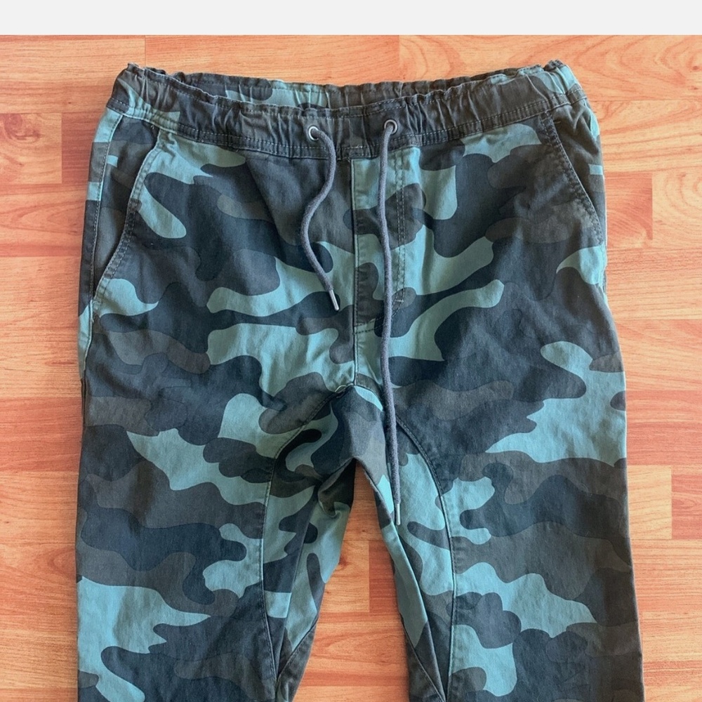 Men’s American Rag Camo Cargo Jogger Pants Medium Heavy Cotton